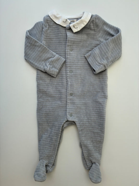Mamas & Papas Onesie - Gray Ribbed Velour | size 0 - 1 Months