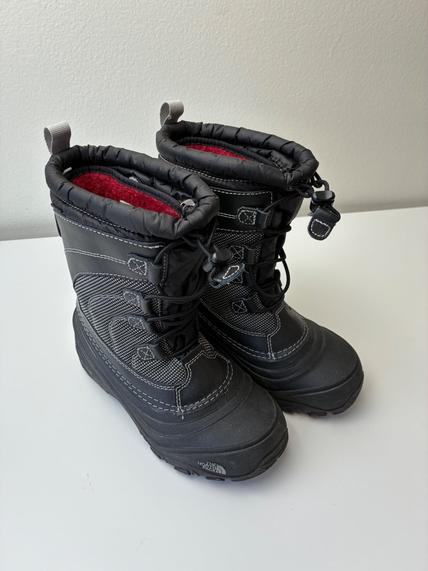The North Face Shoes - Black Alpenglow IV Waterproof Snow Boots | size Shoe 2