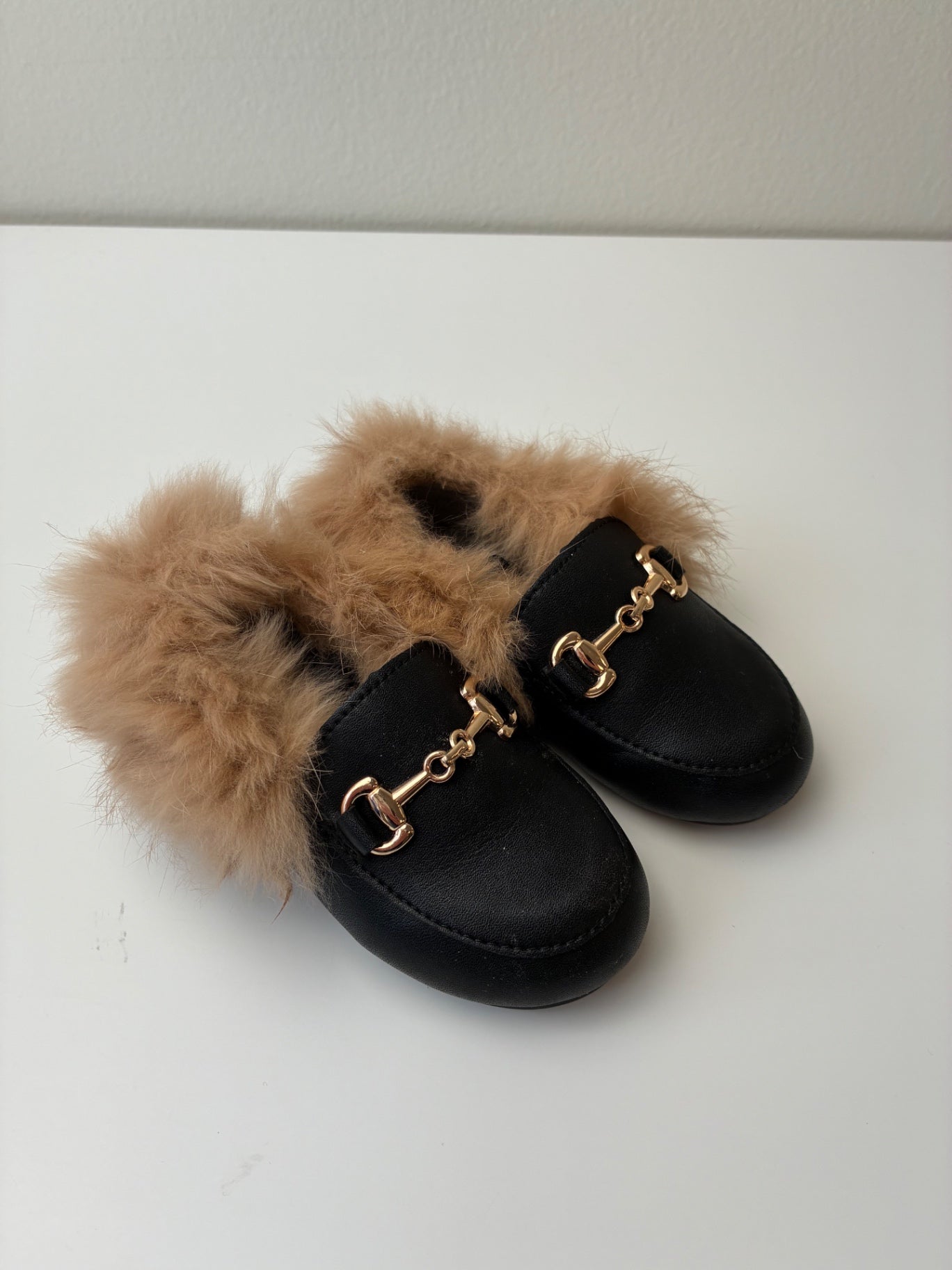 Dandelion Kids Shoes - Black Fur Lined Loafer | size Shoe 6