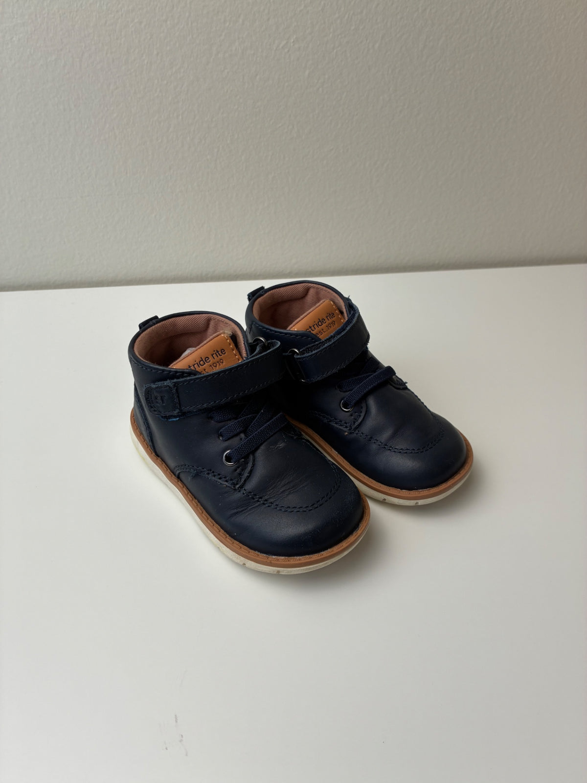 Stride Rite Shoes - Navy Blue Leather High Top Sneaker | size Shoe 6