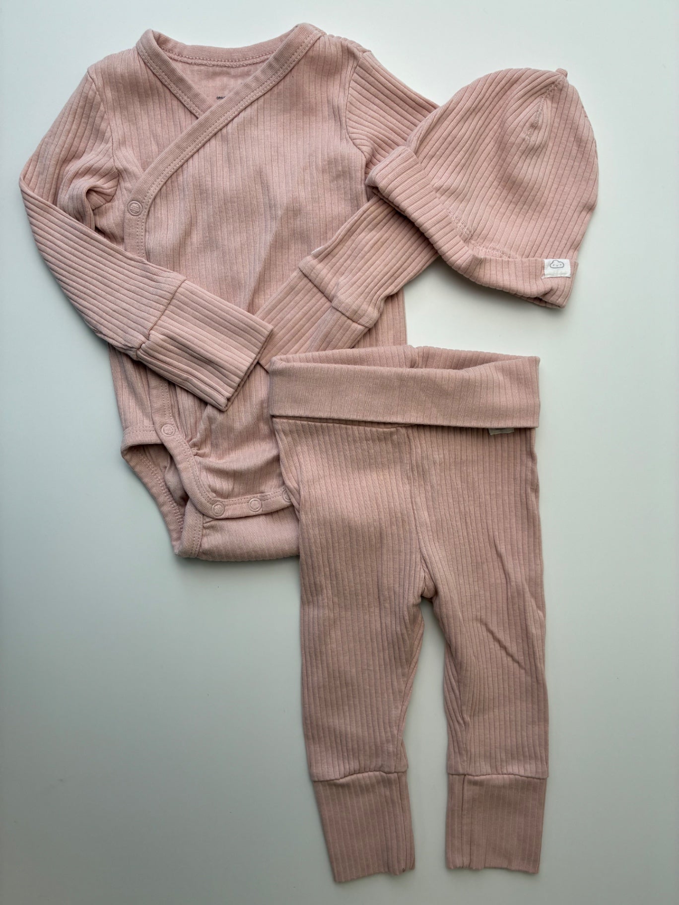 H&M 3 Piece Ensemble - Pink Ribbed Onesie + Leggings + Hat | size 6 Months