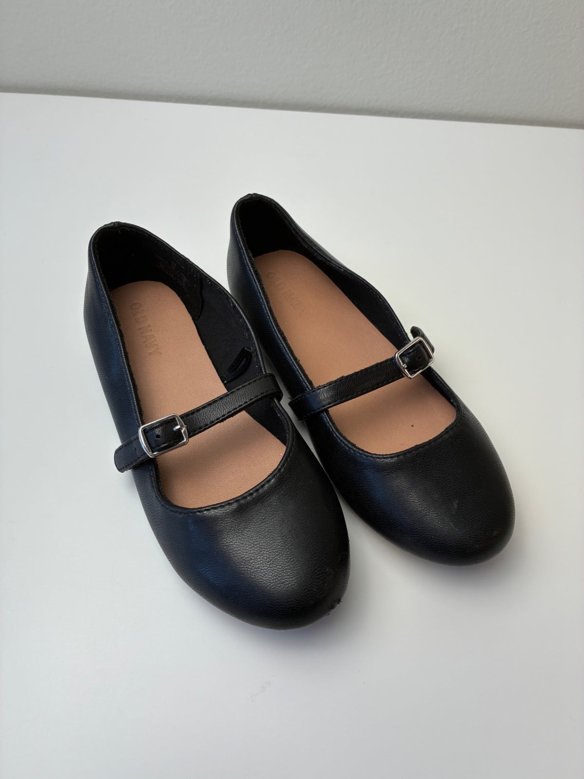 Old Navy Shoes - Black Ballet Flats | size Shoe 1