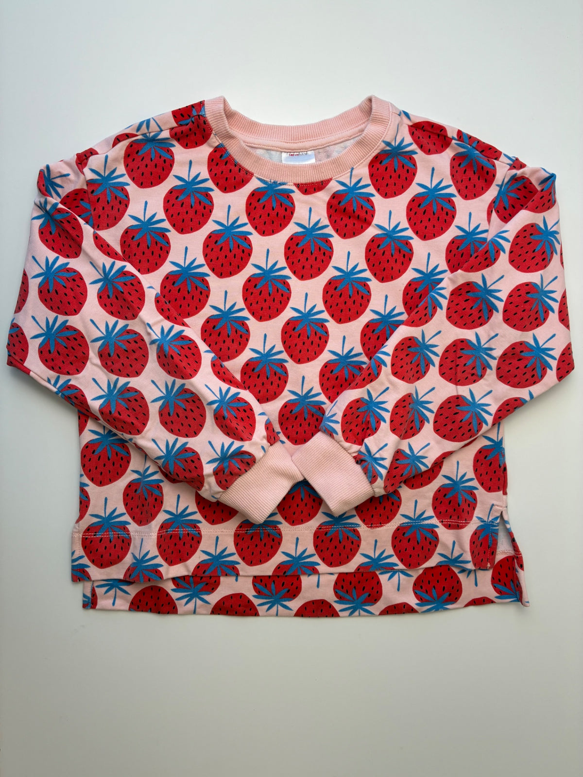 Hanna Andersson Sweatshirt - Pink Strawberry Crewneck | size 10