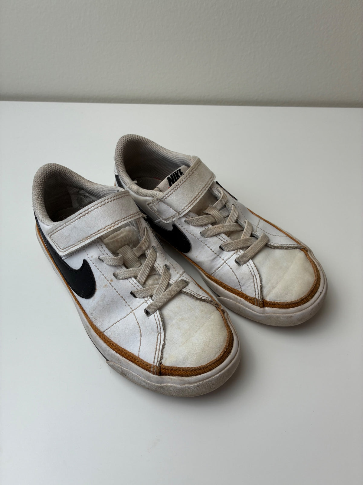 Nike Shoes - White Court Legacy Low Sneaker | size Shoe 13