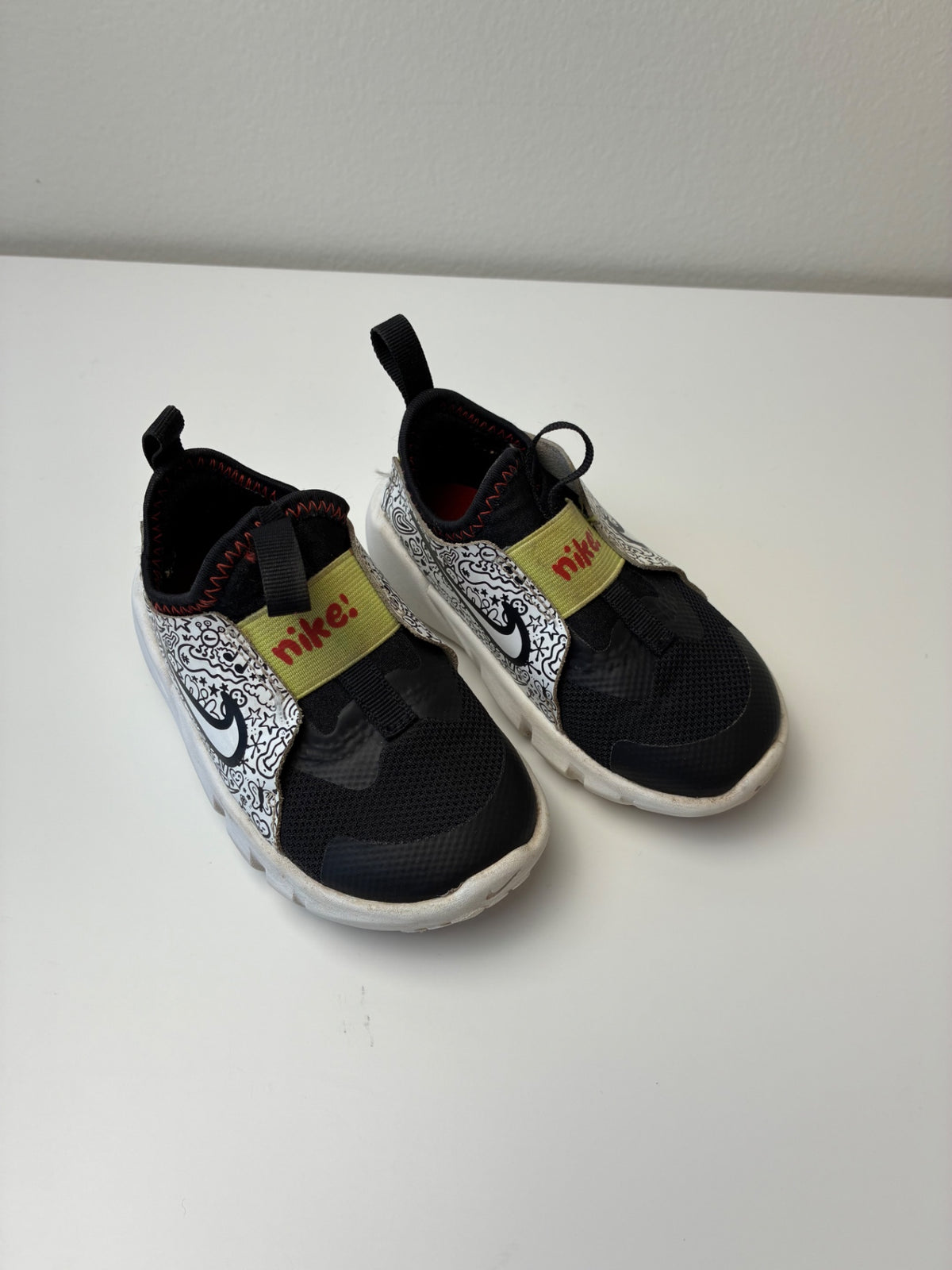 Nike Shoes - Black Flex Runner 2 JP | size Shoe 7